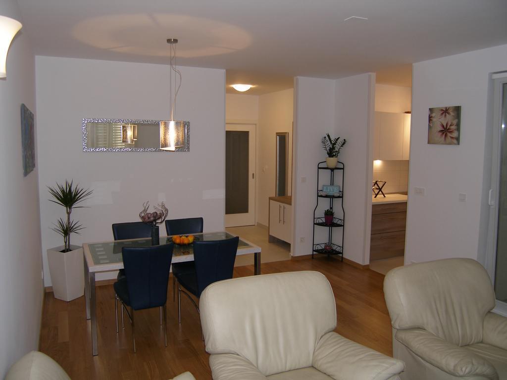 Momentum Apartment Split Habitación foto